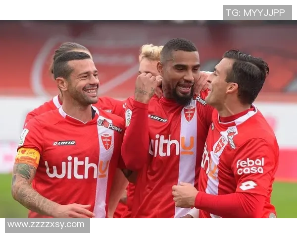 克罗托与博洛尼的激烈对决揭示意甲新赛季的竞争格局