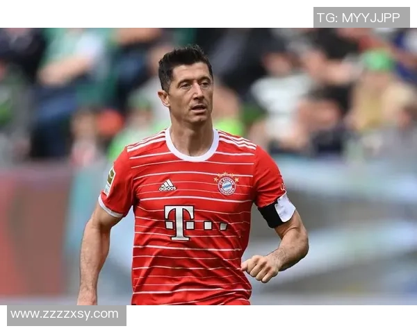 莱万回归安联球场遭拜仁球迷嘘声四起质疑其忘恩负义行为